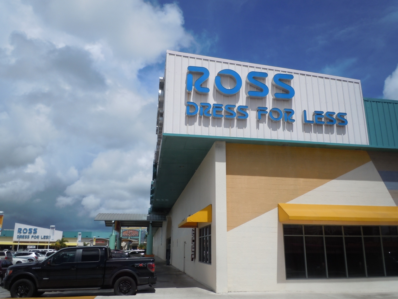 ロス ドレス フォー レス (グアム プレミア アウトレット店) クチコミガイド【フォートラベル】ROSS DRESS FOR LESS