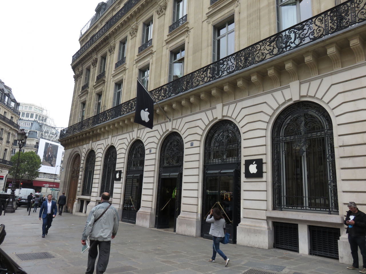 Apple Store Opéra 12 Rue Halévy 75009 Paris アップルストア (オペラ座店) クチコミガイド【フォートラベル】|Apple Store (Opera)|パリ