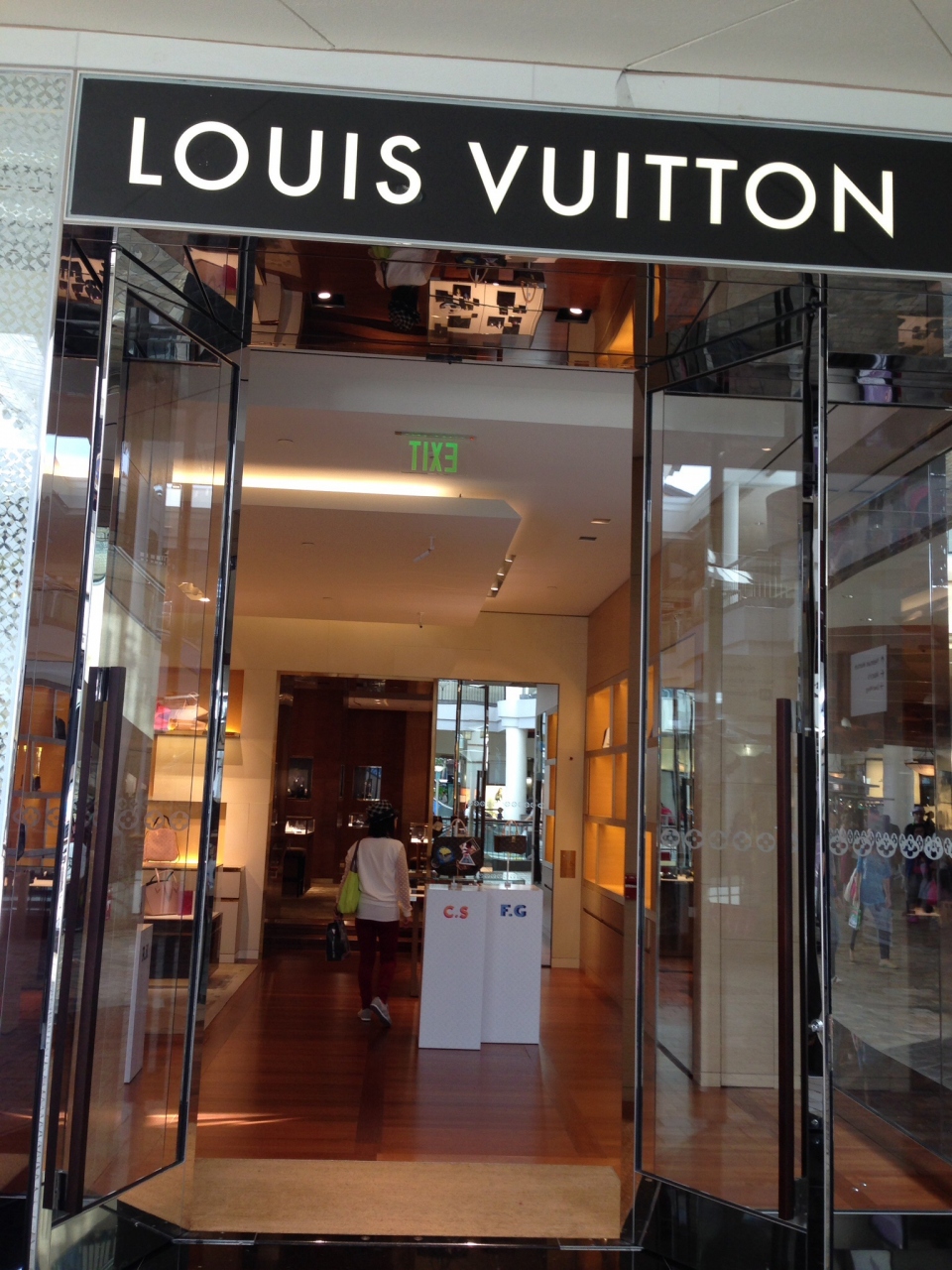 Louis Vuitton Locations In Hawaii Ahoy Comics