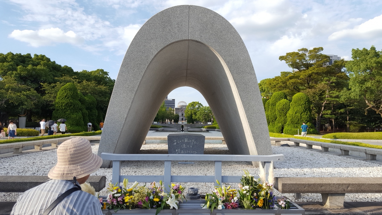 原爆死没者慰霊碑 (広島平和都市記念碑) 観光 クチコミガイド【フォートラベル】 原爆死没者慰霊碑 (広島平和都市記念碑) 観光 クチコミガイド【フォートラベル】