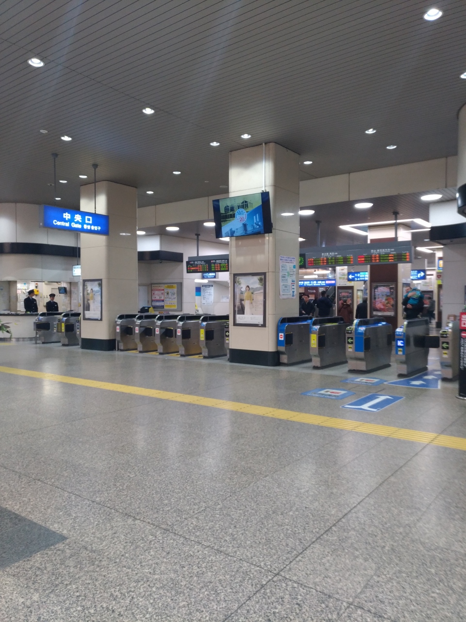 『姫路駅の新幹線ホーム（東京方面）から姫路城が見えます☆』by まめニコさん 姫路駅のクチコミ フォートラベル