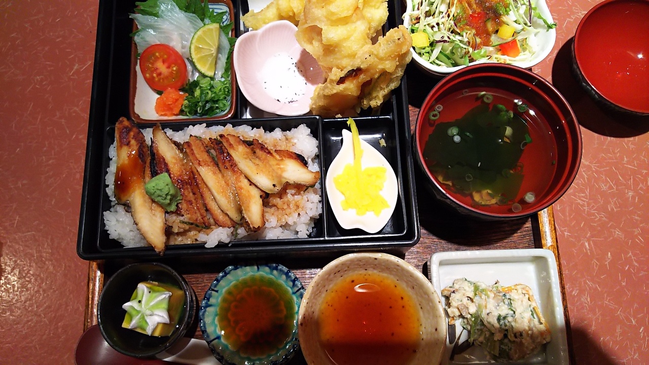 あなご料理 柊 - anago-hiiragi.com
